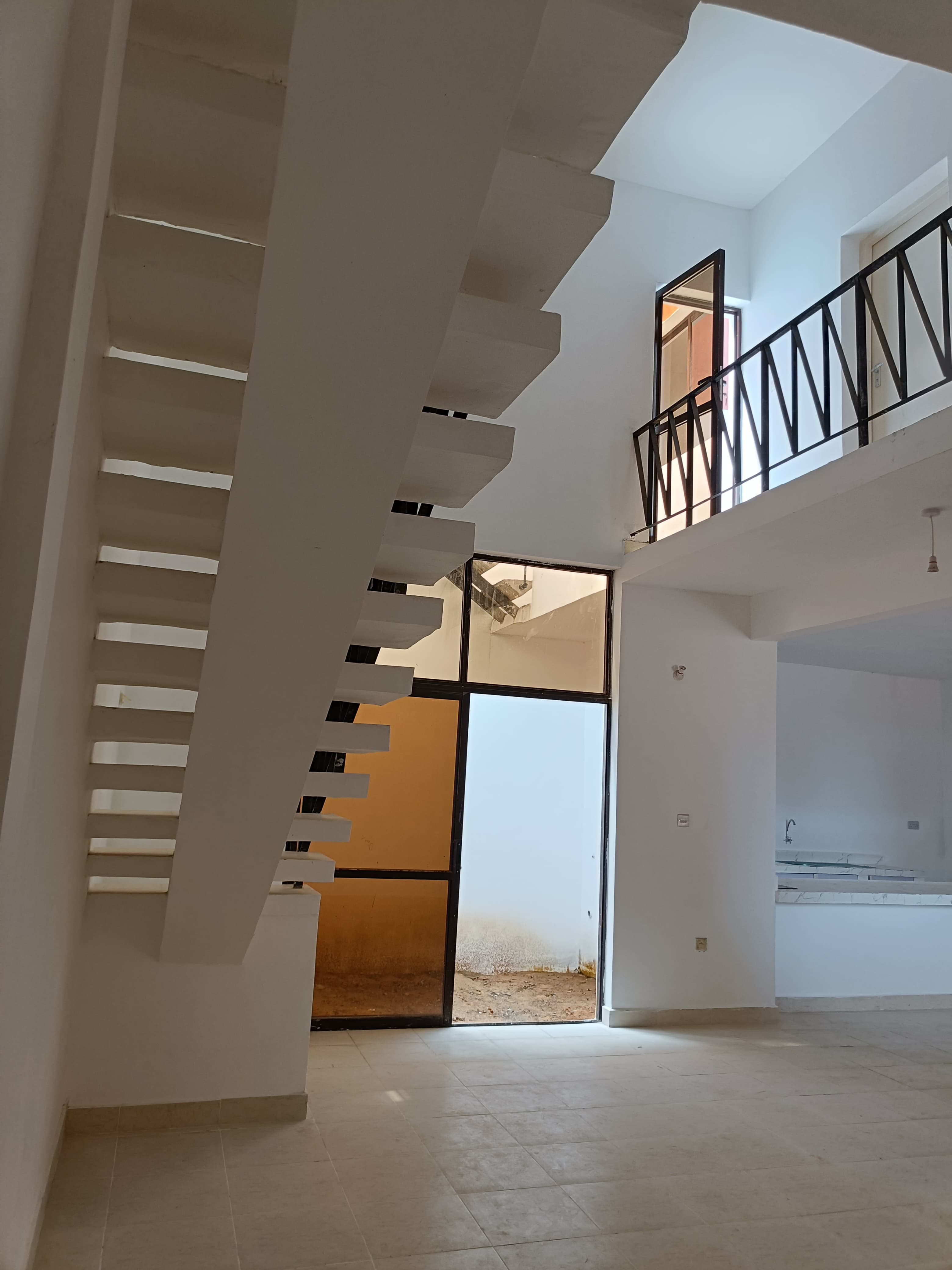 🌊 Elegant 4-Bedroom Mansionette for Rent – Jamii Town, Bofa (2nd Row from the Beach) – KES 120,000
