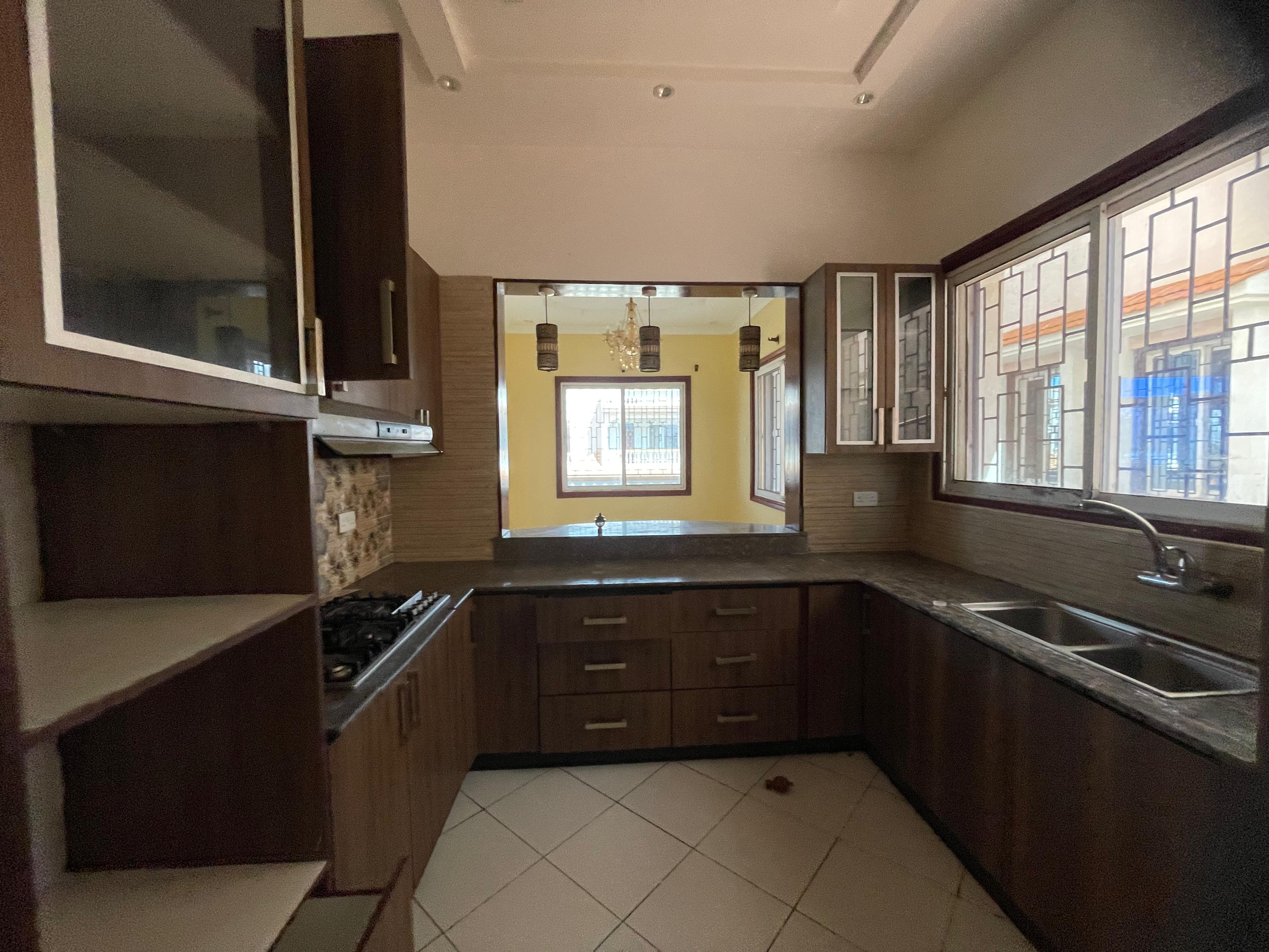 🏝️ Luxury 4-Bedroom Villa + 2 SQ with Ocean Views – For Sale or Rent | From KES 150K/Month